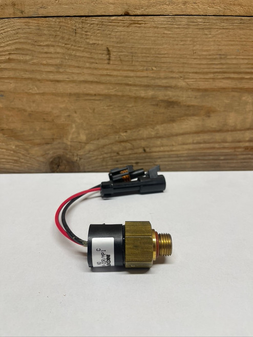 JLG 8223526 20 PSI Hydraulic Oil Pressure Switch SkyTrak Lull OEM