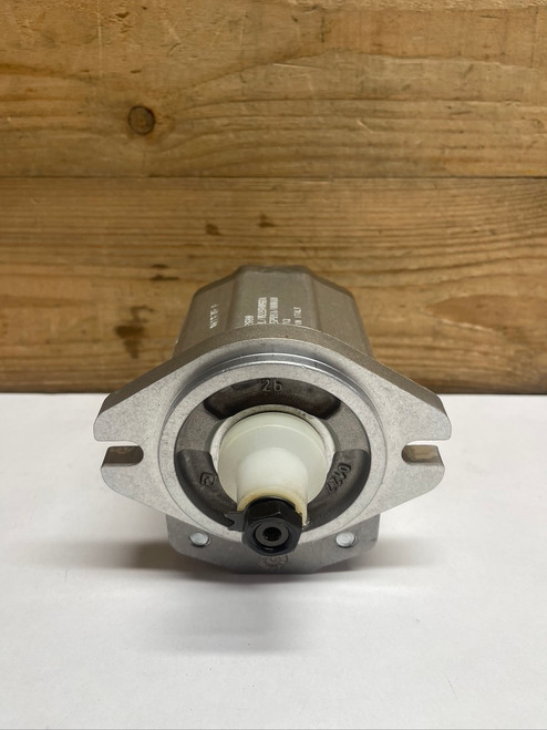 John Deere AT372688 Fan Drive Hydraulic Motor Genuine OEM