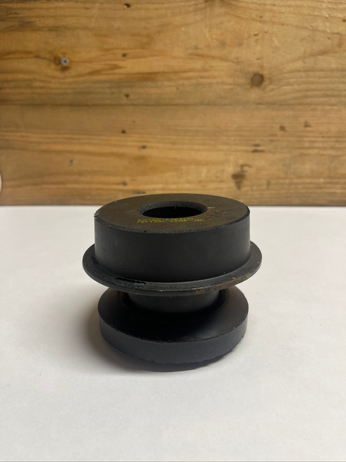 CAT 6Y-9930 Two-Piece Asymmetric Isolation Mount Resilient Mount OEM