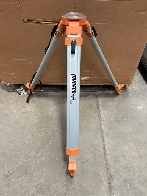 Johnson Level 40-6335 Contractor Aluminum Tripod 5/8-11 Laser Level Stand