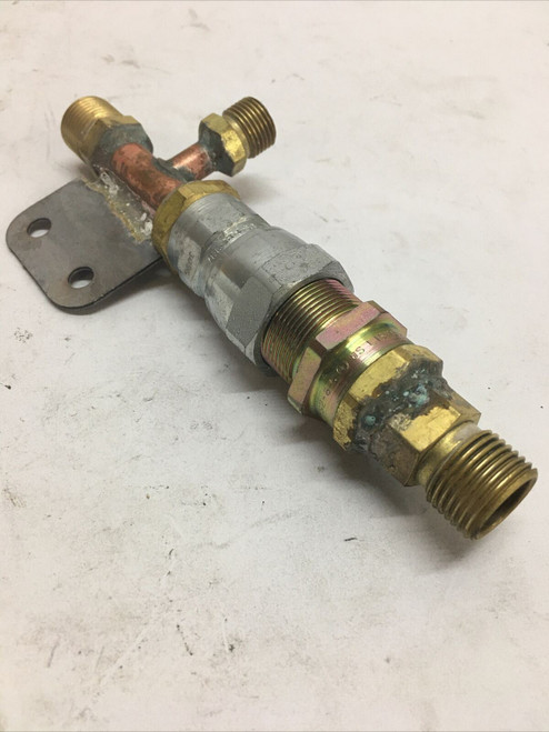 A/C Quick Disconnect Fitting 1000872 Force Protection Industries