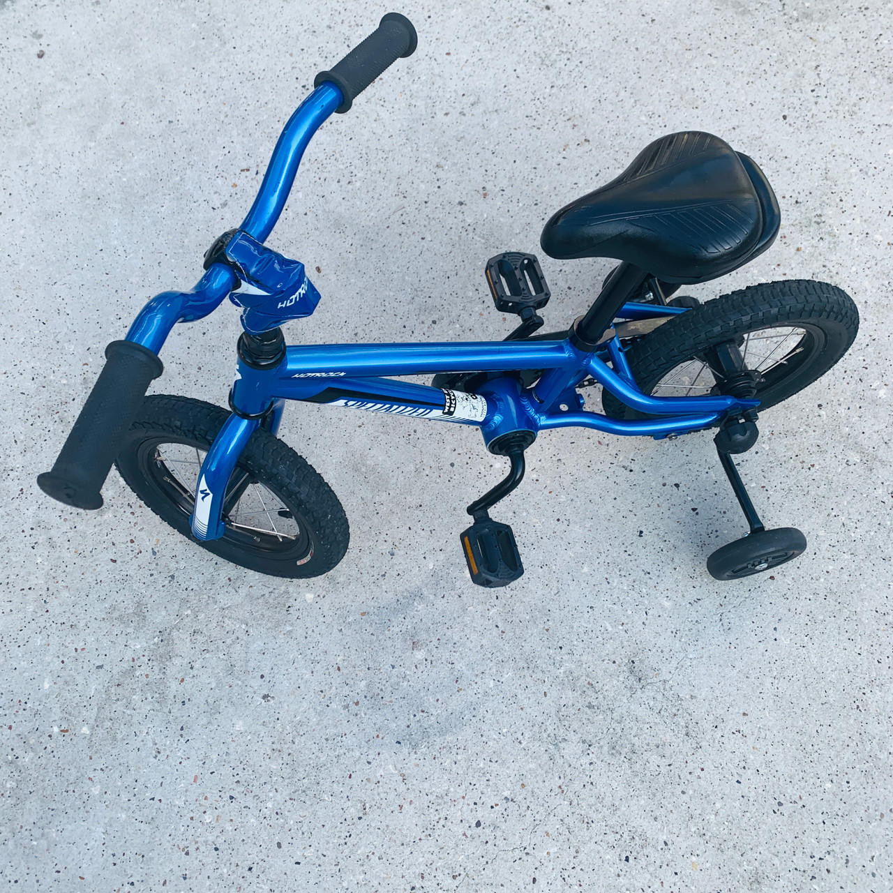 hotrock training wheels