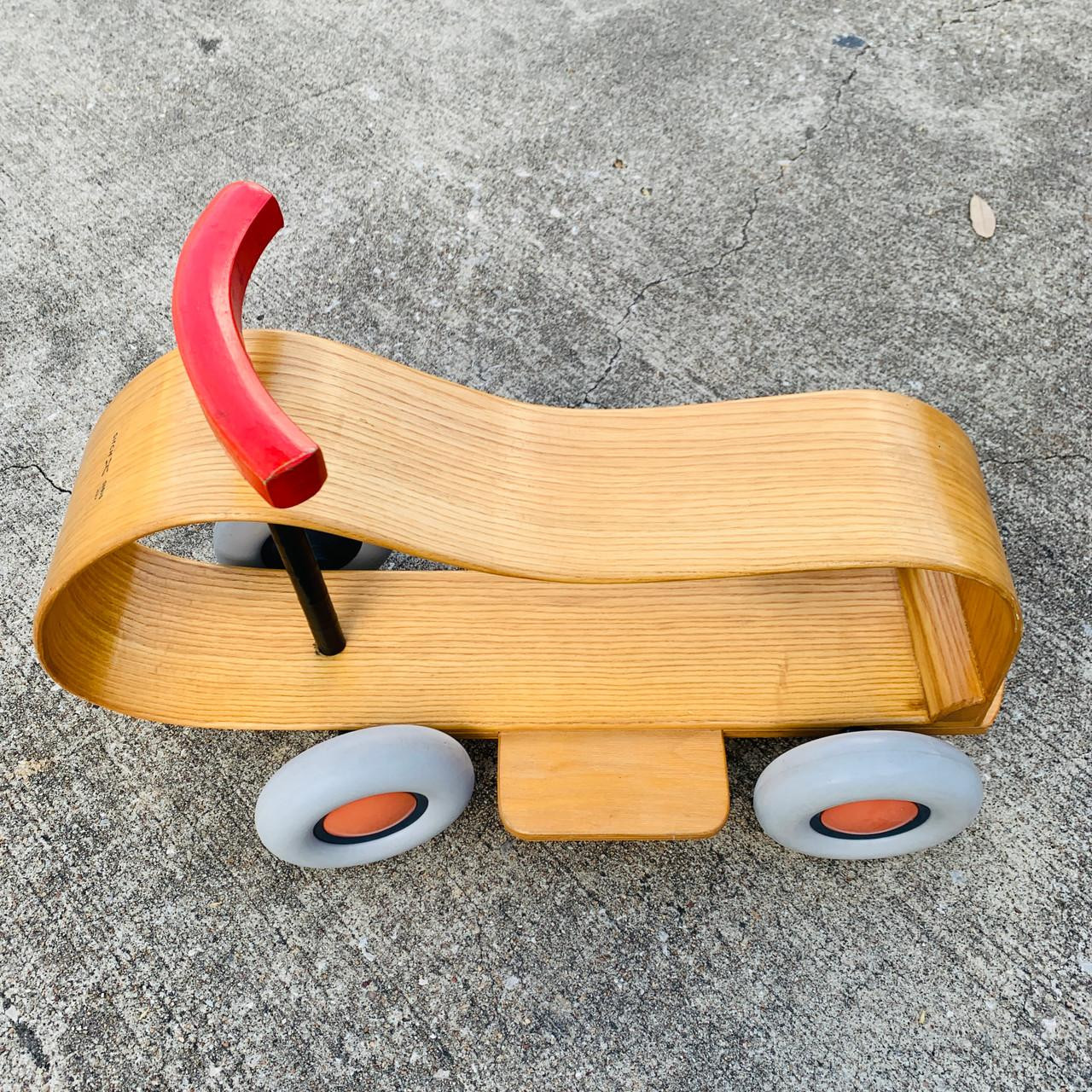 Sirch, wooden Sibis Max ride on car - Thread
