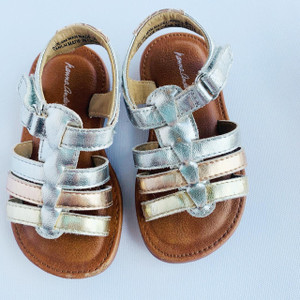 Hanna Andersson G-Hanna Andersson, 6, pleather sandals Hanna Andersson G-Hanna Andersson, 6, pleather sandals