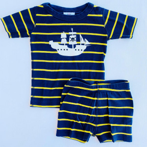 Blue/Yellow Pirate Ship, front Blue/Yellow Pirate Ship, front