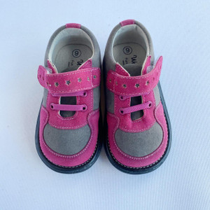 Wee Squeak G-Wee Squeak, 9, leather double velcro sneakers