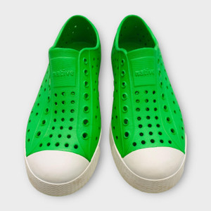Green, top Green, top