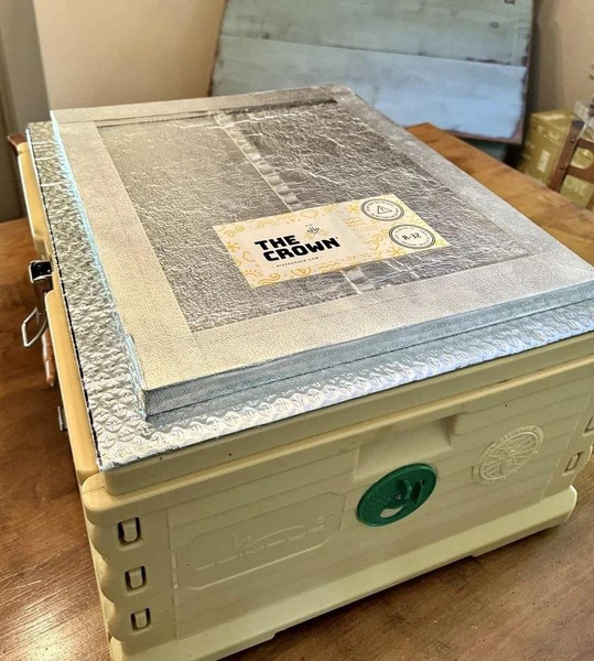 Hive Hugger® Apimaye Kit,Z648, Mann Lake Ltd.