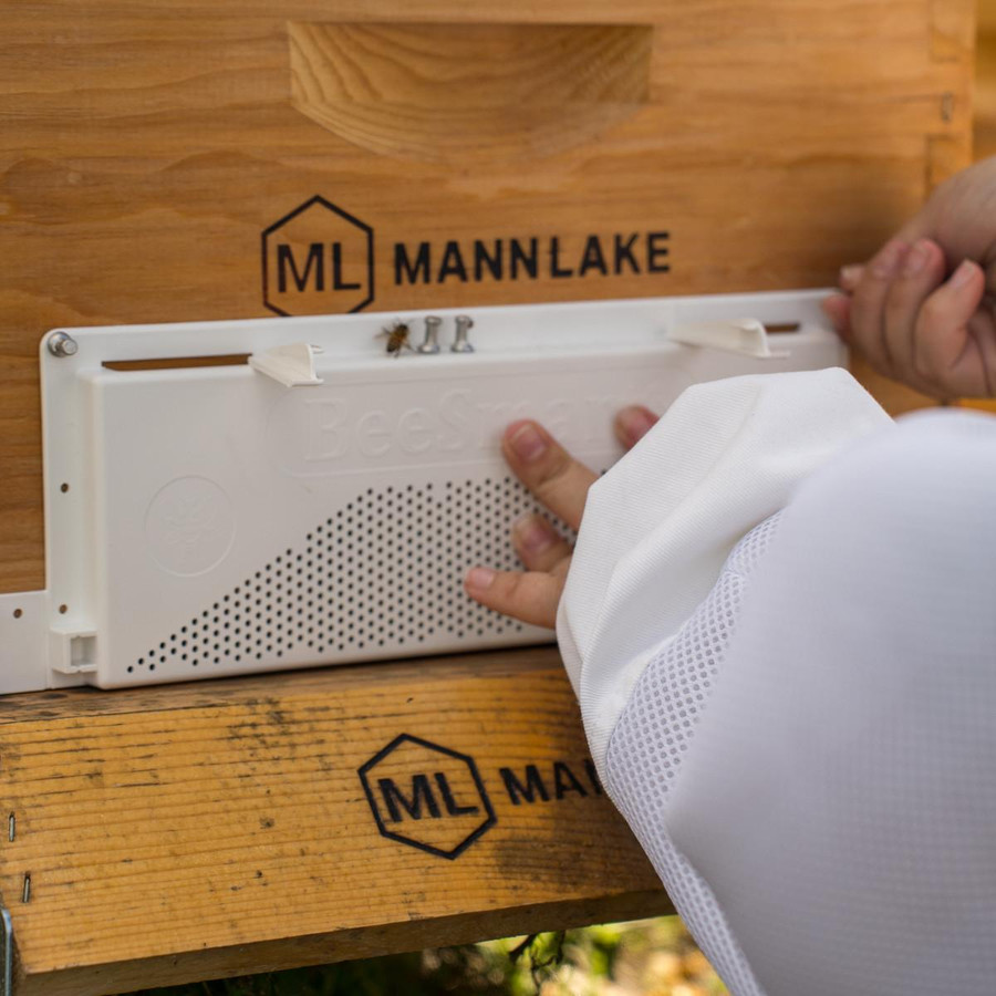 Ultimate Universal IPM Robbing Screen,HD081, Mann Lake Ltd. Ultimate Universal IPM Robbing Screen,HD081, Mann Lake Ltd.