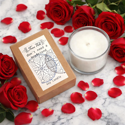 Natural soy wax candle, hand poured in small batches. An artisan soy wax candle of the highest quality.