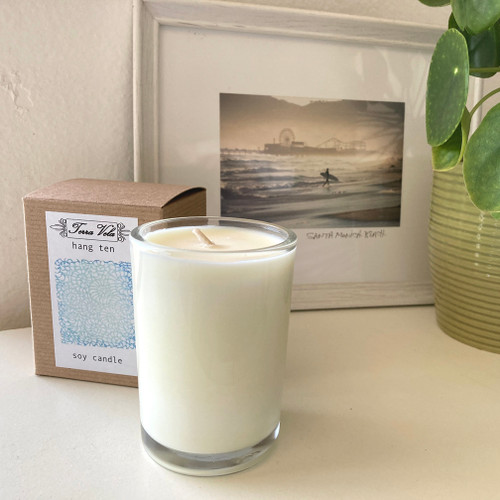 Hang Ten coconut surf wax scent Natural soy wax candle, hand poured in small batches. An artisan soy wax candle of the highest quality.