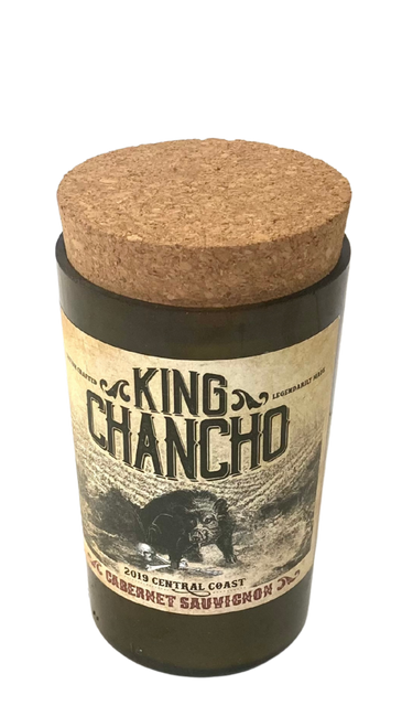 Up-cycled wine bottle container.  Wax content is aprox 17 oz resulting in over 100 hours burn time.