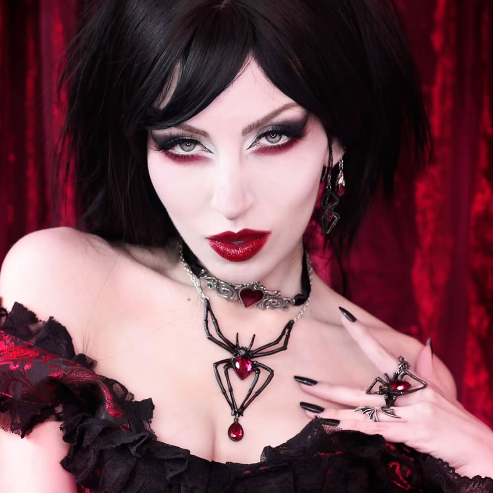 ALCHEMY GOTHIC: ブラック・ウィドウ BLACK WIDOW Black Widow Red Crystal Spider Ring by Alchemy Gothic