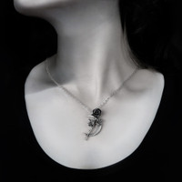 P843 - New Romance Pendant