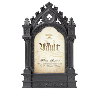 V110 - Cathedric Photo Frame