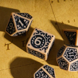Poly Brown & Black Pattern Dice