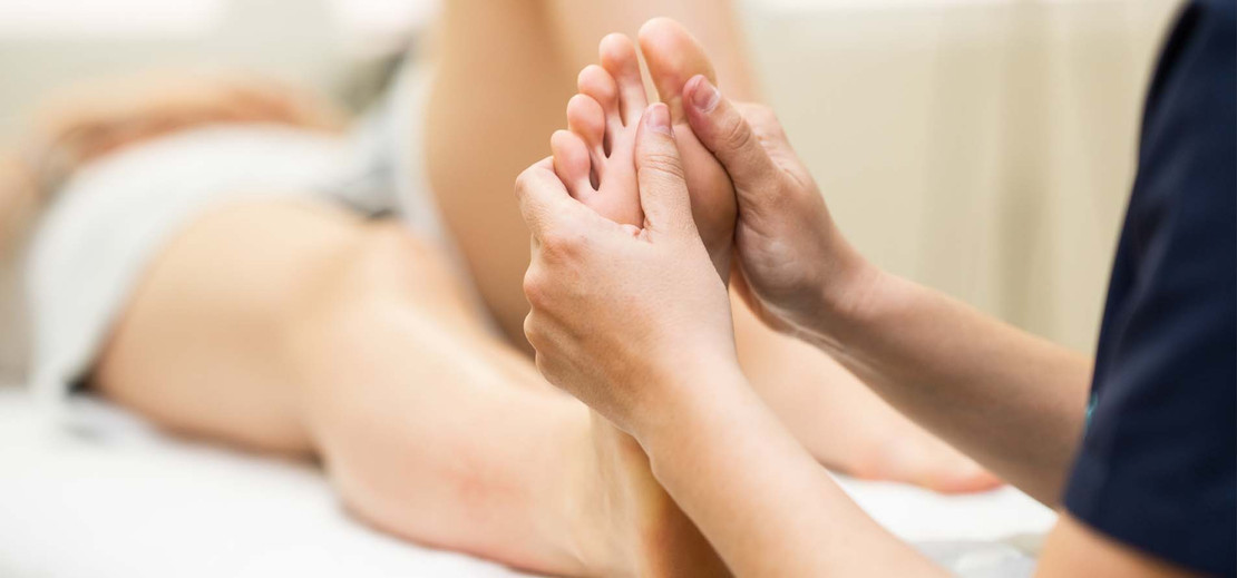 5 Tips to Tackle Plantar Fasciitis Pain at Home 5 Tips to Tackle Plantar Fasciitis Pain at Home