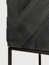 Graphic Cabinet