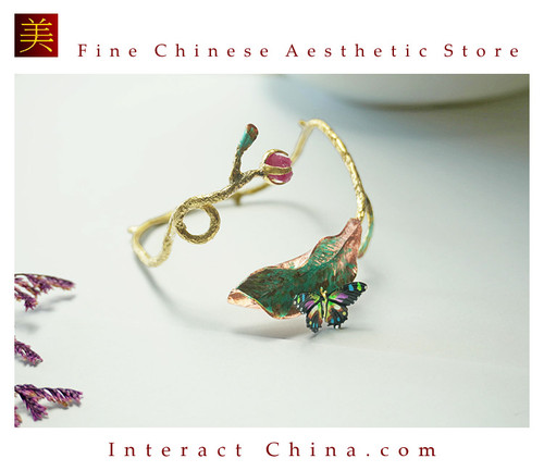 100% Hand Painted Art Butterfly Bracelet Elegant Artistic Style - Original Design #101 100% Hand Painted Art Butterfly Bracelet Elegant Artistic Style - Original Design #101