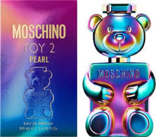 A fragrance inspired by the Tahitian mothers of pearl in a Teddy Bear bottle reminiscent of a seabed. The fragrance is a timeless fun, new fragrance from Moschino

Perfume Style: Citrus, woody, musk.

Notes:

Top: lemon sorbet, LMR lemon heart, oregano
Middle: jasmine, sand, LMR vetiver essence, freesia
Base: LMR upcycled cypress, sinofonide (musk)
Moschino Toy 2 Pearl, Eau de Parfum 3.4oz
