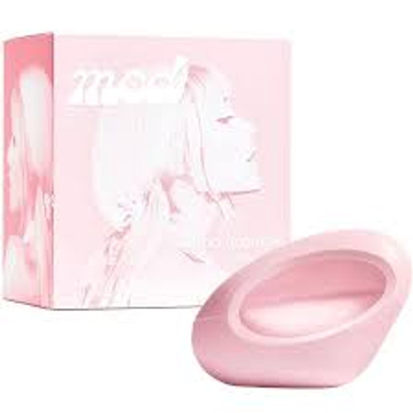 Ariana Grande MOD, the fragrance collection. MOD Blush Eau de Parfum opens with a blend of Bergamot and Passion Fruit for an alluring introduction. Dewy Rose and Magnolia with a touch of pear create a breathtaking evolution on skin. Ambrox and musk leave an intimately luxurious impression.

Fragrance Family

Amber Woody
 Notes

Top - passionfruit, italian bergamot, bright raspberry, pink pepper
Middle - dewy magnolia, pink rose petals, juicy pear
Base - ambrox, dreamwood, radiant musks
3.4oz Eau de Parfum