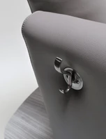 hook for client's purse