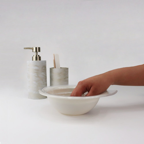 Manicure Bowl in Vanilla with 20 Disposable Liners