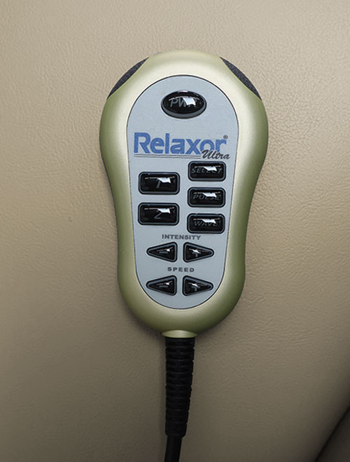 Impact chair with built-in massage vibration