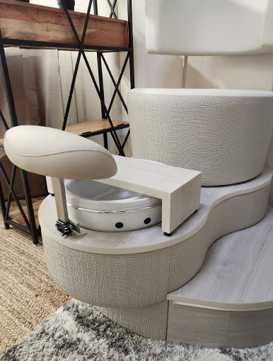 Super Comfy Luna Pedicure Spa Chair pipes-free by Belava