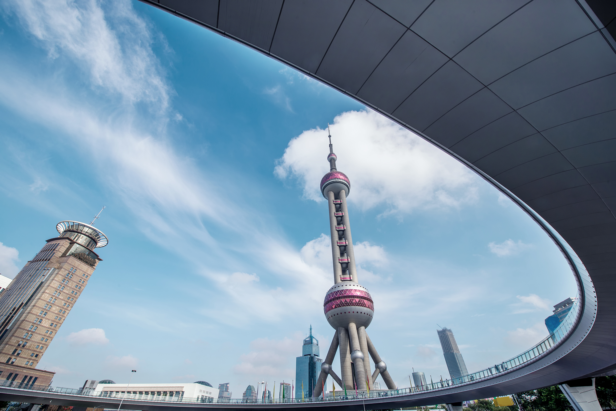 Heating and Cooling the Tallest of Buildings