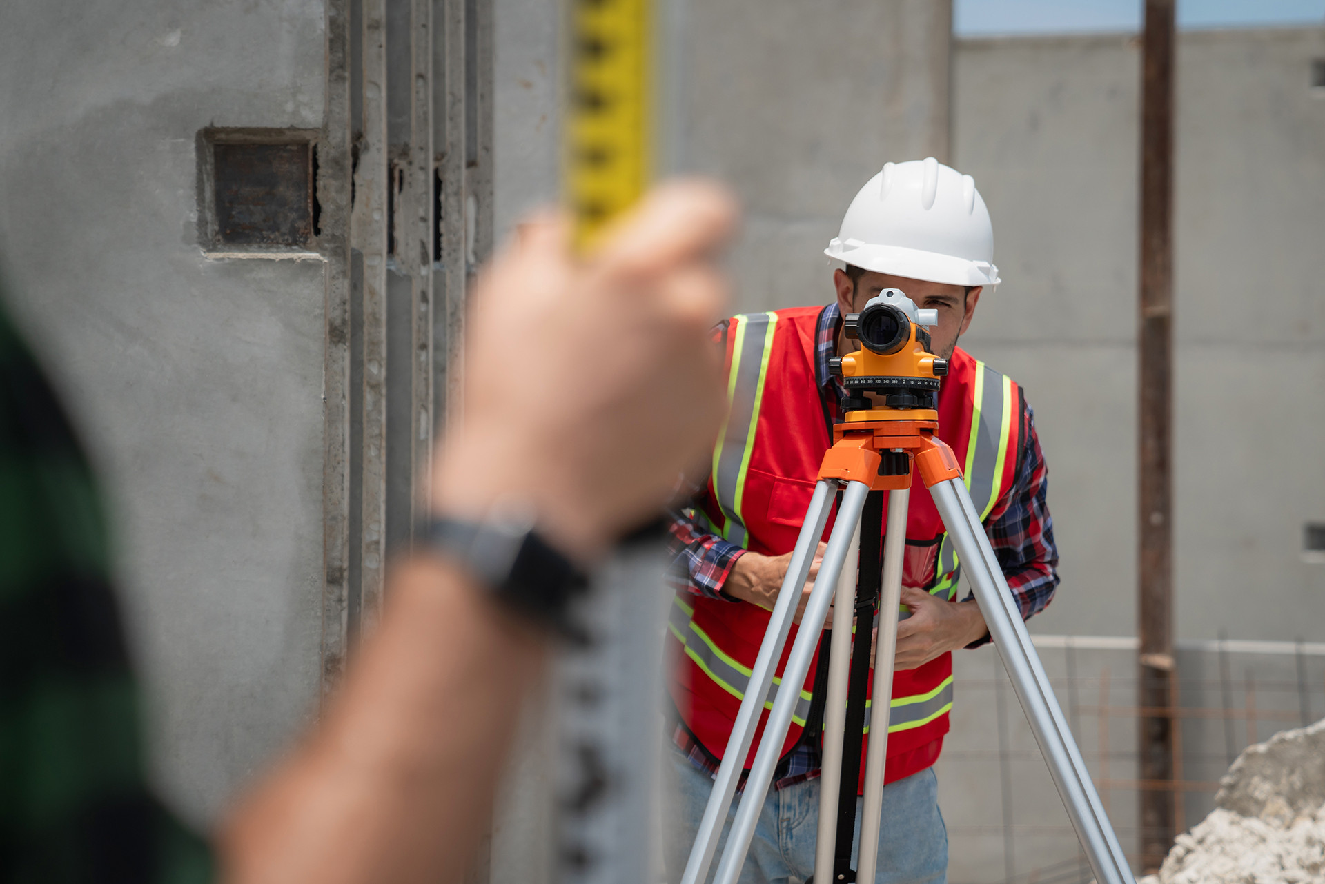 Specifications for Descriptions of Land