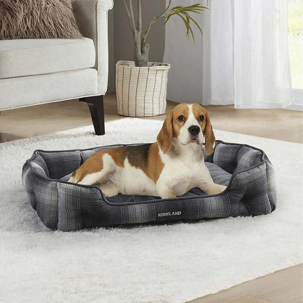 Kirkland Signature Tufted Cuddler Pet Bed