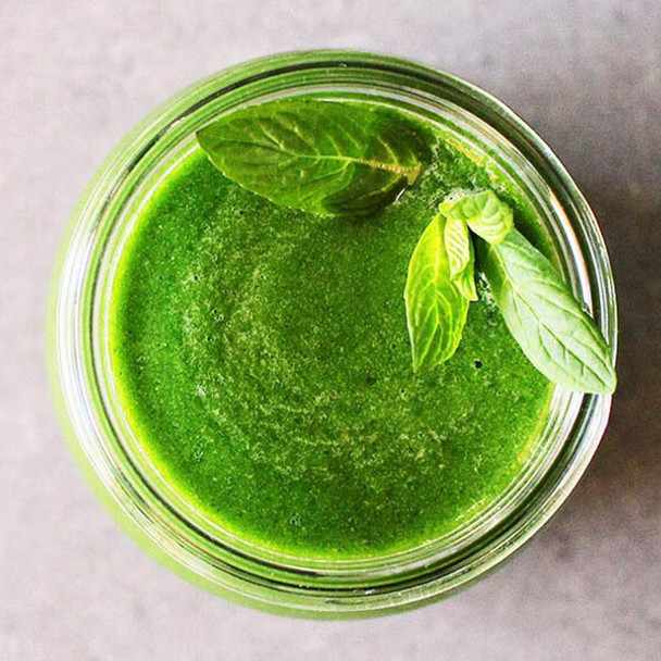 Pear, Mint & Ginger Green Smoothie Pear, Mint & Ginger Green Smoothie