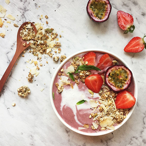 Strawberries & Cream Smoothie Bowl Strawberries & Cream Smoothie Bowl
