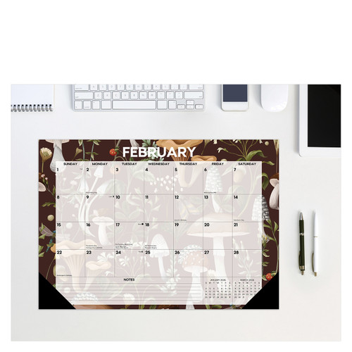 Woodland Mushroom 2026 17" x 12" Small Monthly Deskpad