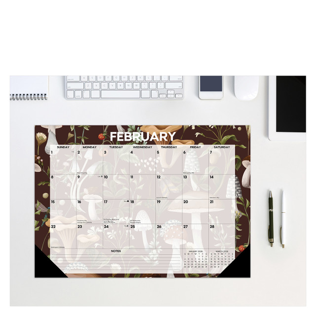 Woodland Mushroom 2026 17" x 12" Small Monthly Deskpad