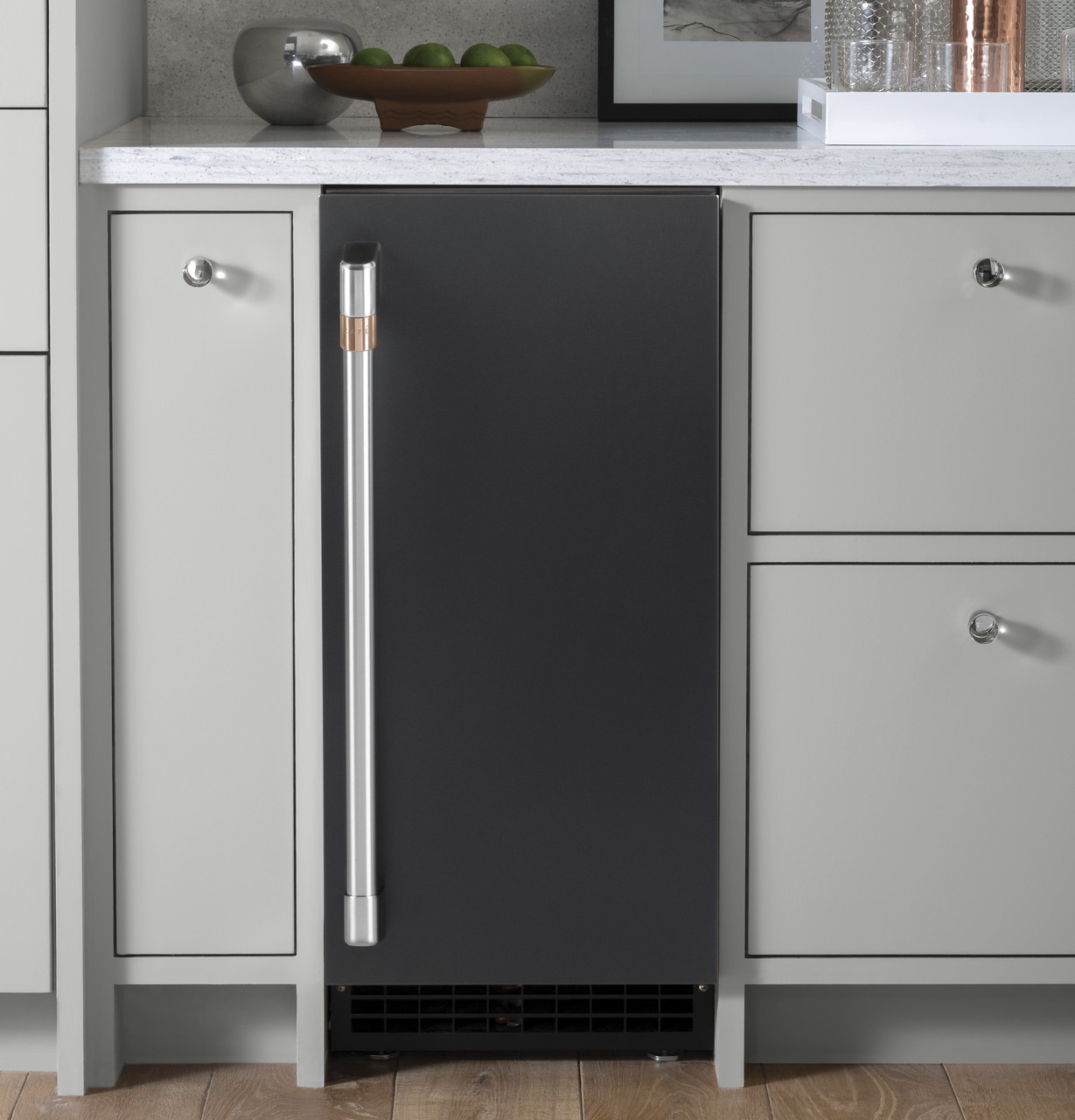 Café™ Ice Maker Door Kit - CIP75D1 - Cafe Appliances