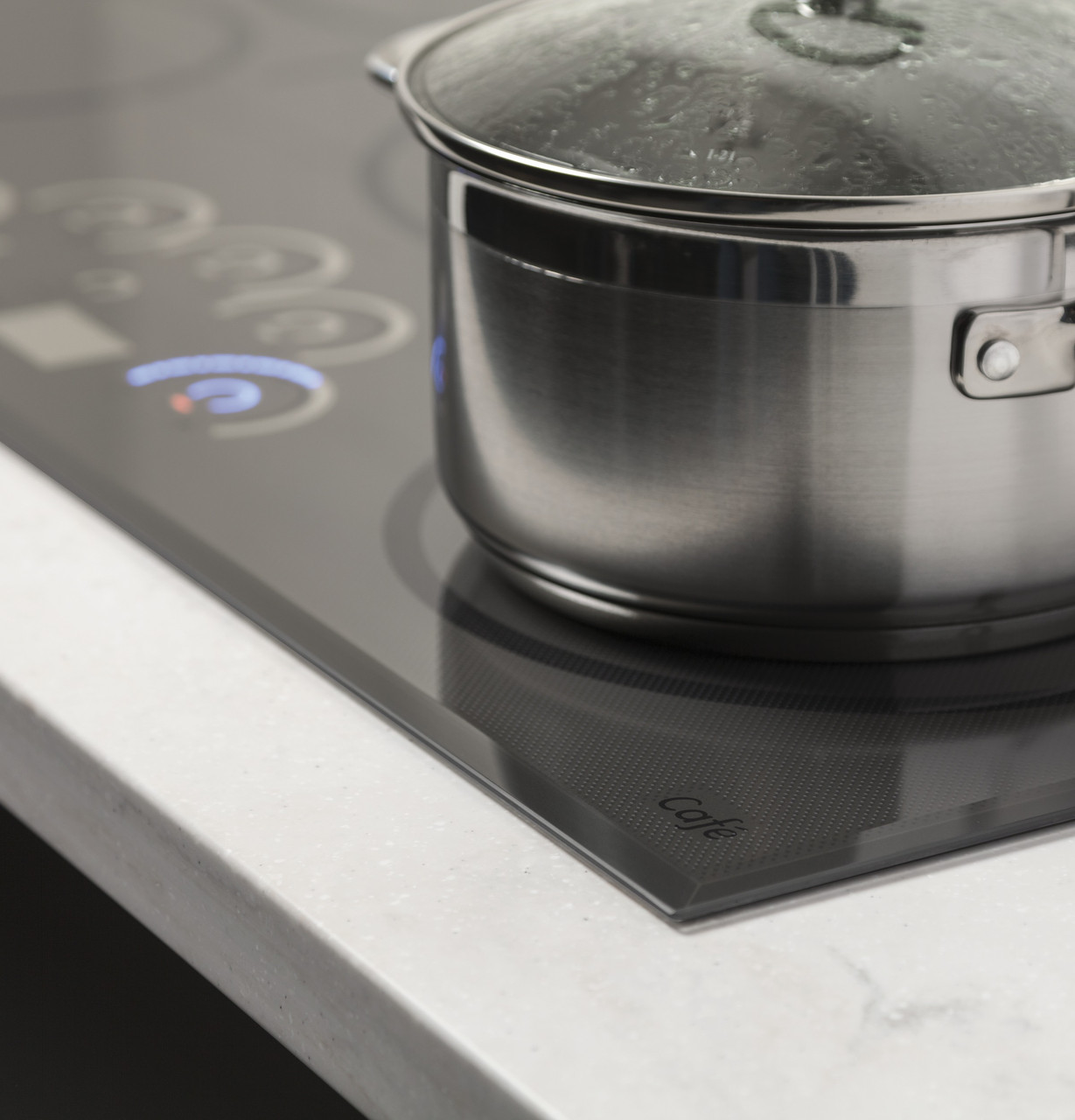 GE Café™ Series 36 Built-In Touch Control Induction Cooktop