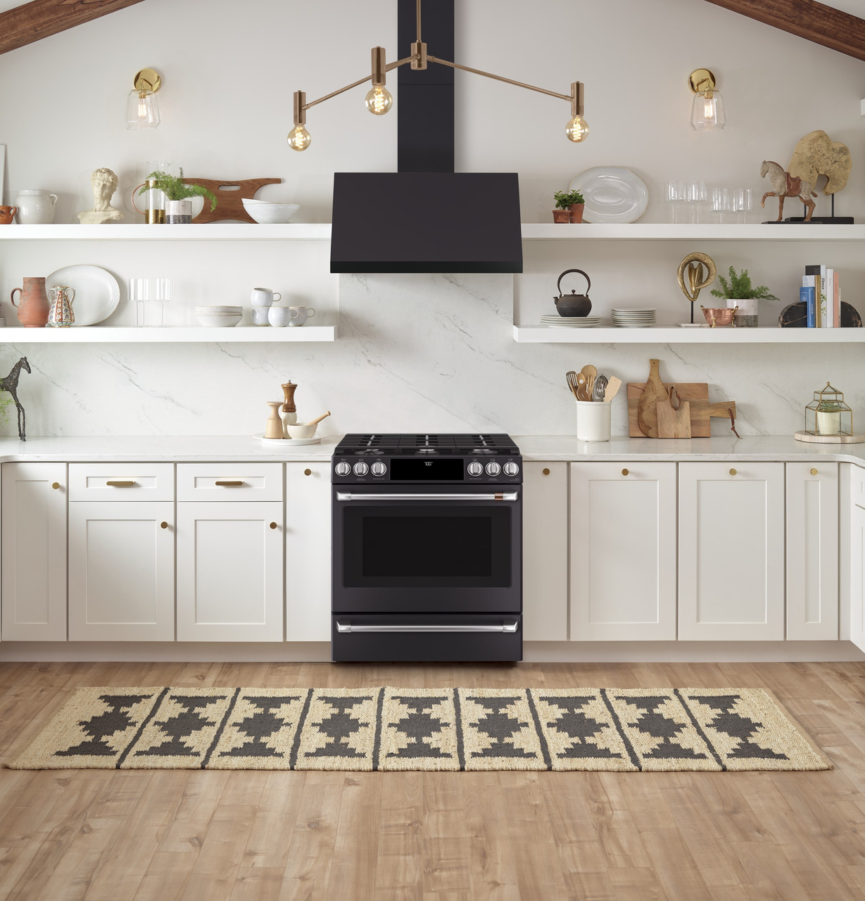 Café™ 30 Smart Slide-In, Front-Control, Gas Range with Convection