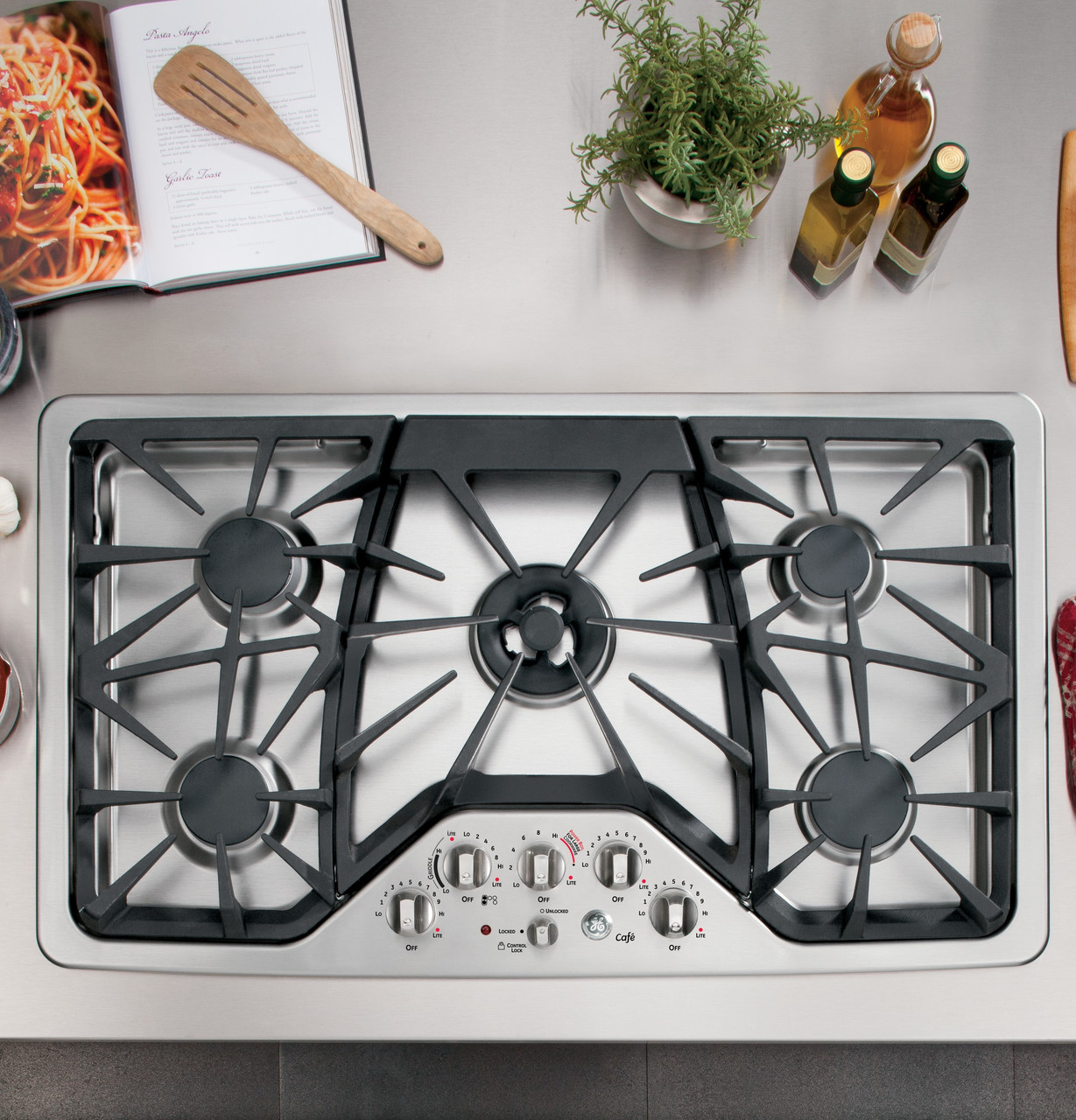 GE Café™ Series 36