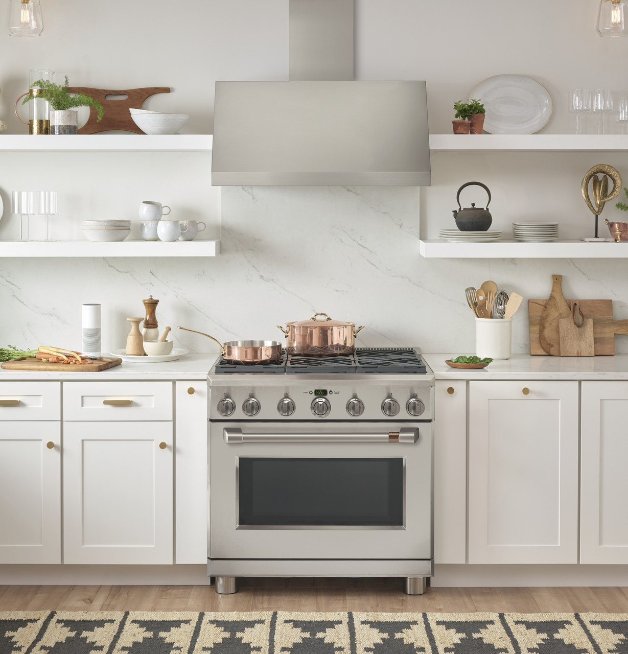 CAFÉ 36" Commercial-Style Hood