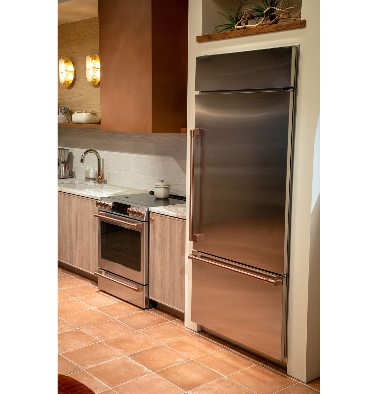 Café™ 36 Integrated Bottom-Freezer Refrigerator - CIC36RP2VS1