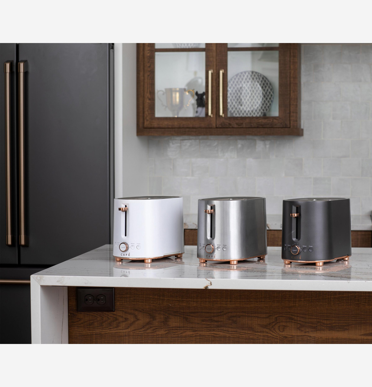 C9TMA2S4PW3_ C9TMA2S3PD3_ C9TMA2S2PS3 toaster-3-colors-in-kitchen.jpg
