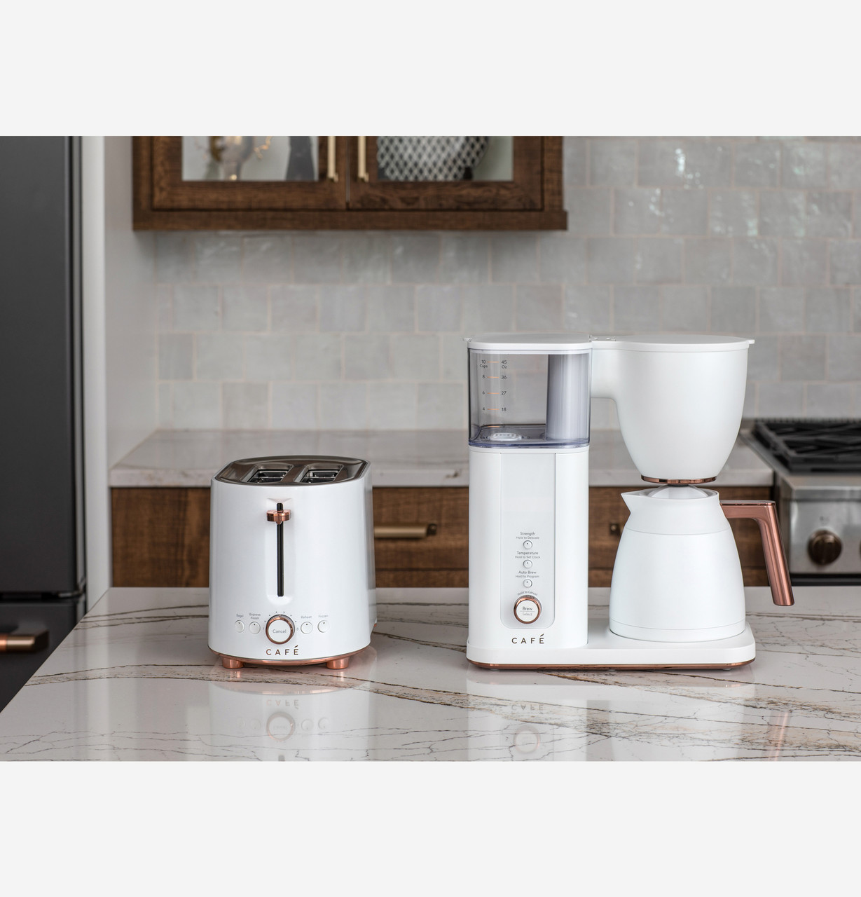 C9TMA2S4PW3-and-C7CDAAS4PW3-in-kitchen.jpg