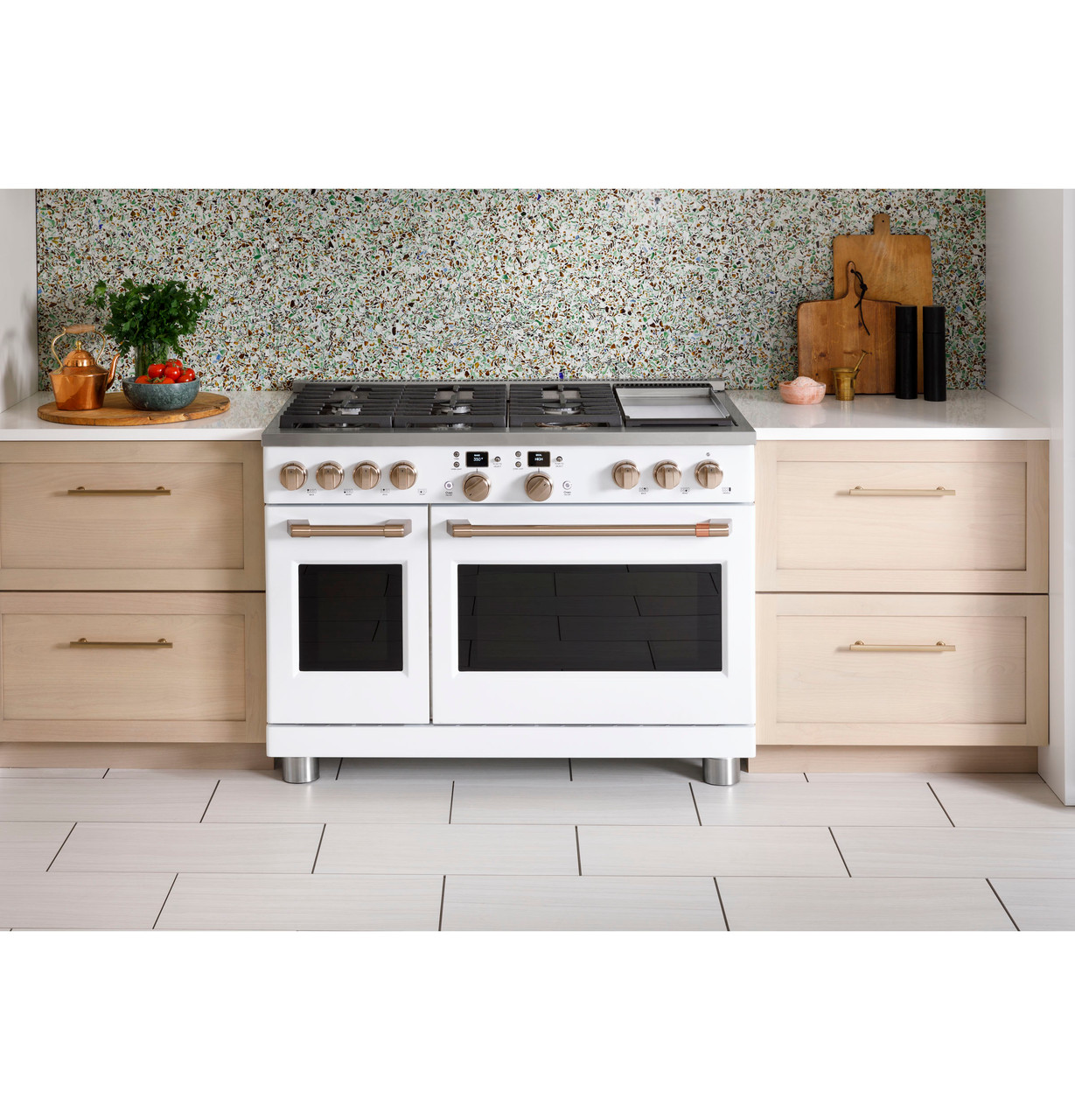 Café™ 48 Smart Dual-Fuel Commercial-Style Range with 6 Burners and Griddle  (Natural Gas) - C2Y486P2TS1 - Cafe Appliances