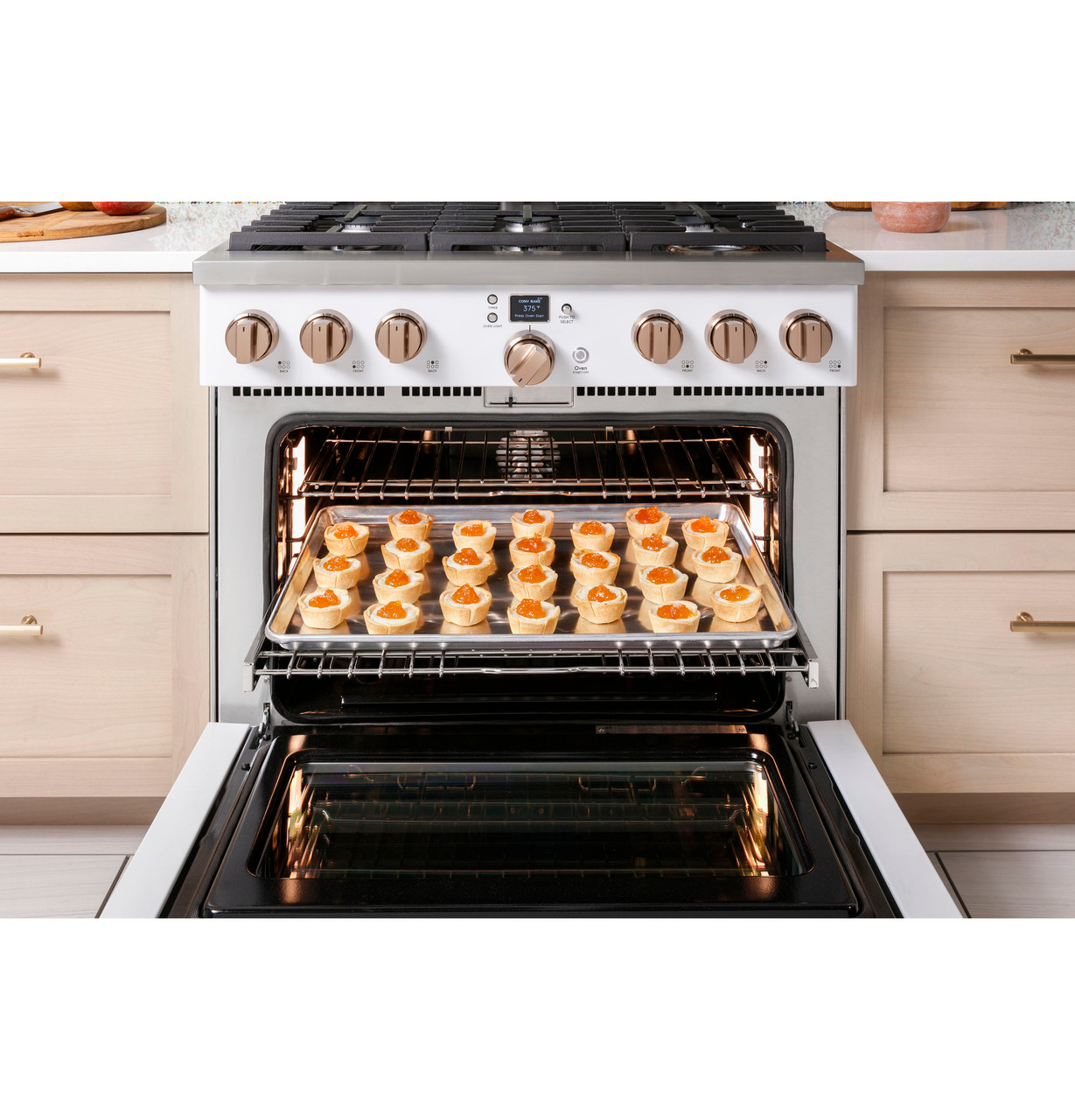 Café™ 36 Commercial-Style Gas Rangetop with 6 Burners (Natural Gas) -  CGU366P2TS1 - Cafe Appliances