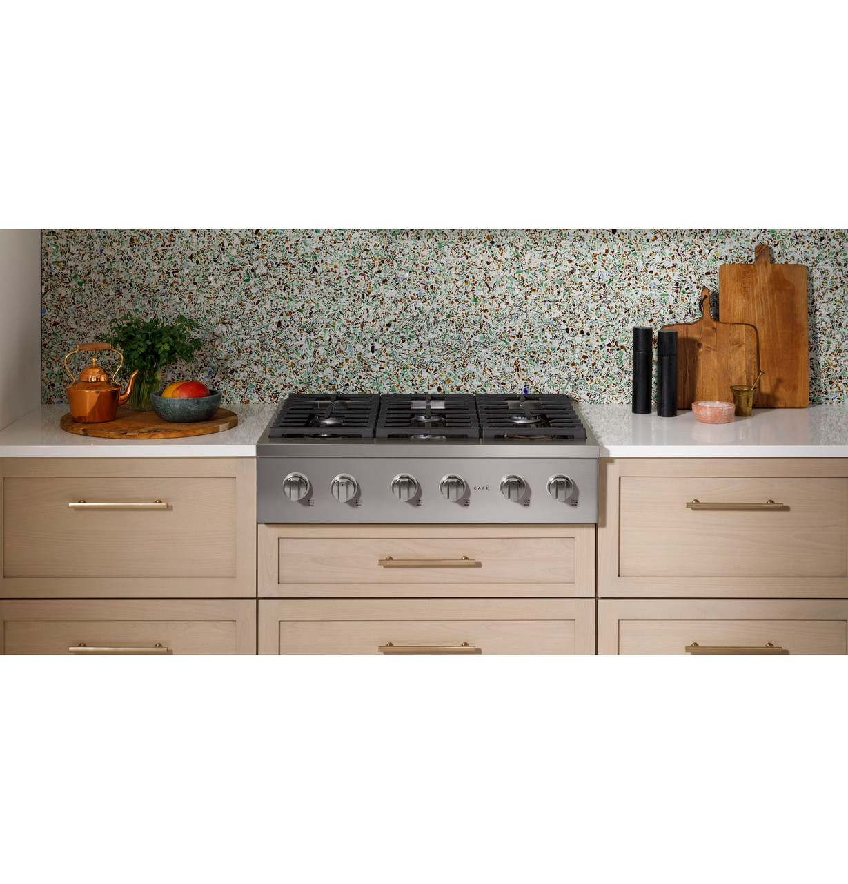 Café™ 36 Commercial-Style Gas Rangetop with 6 Burners (Natural Gas) -  CGU366P2TS1 - Cafe Appliances