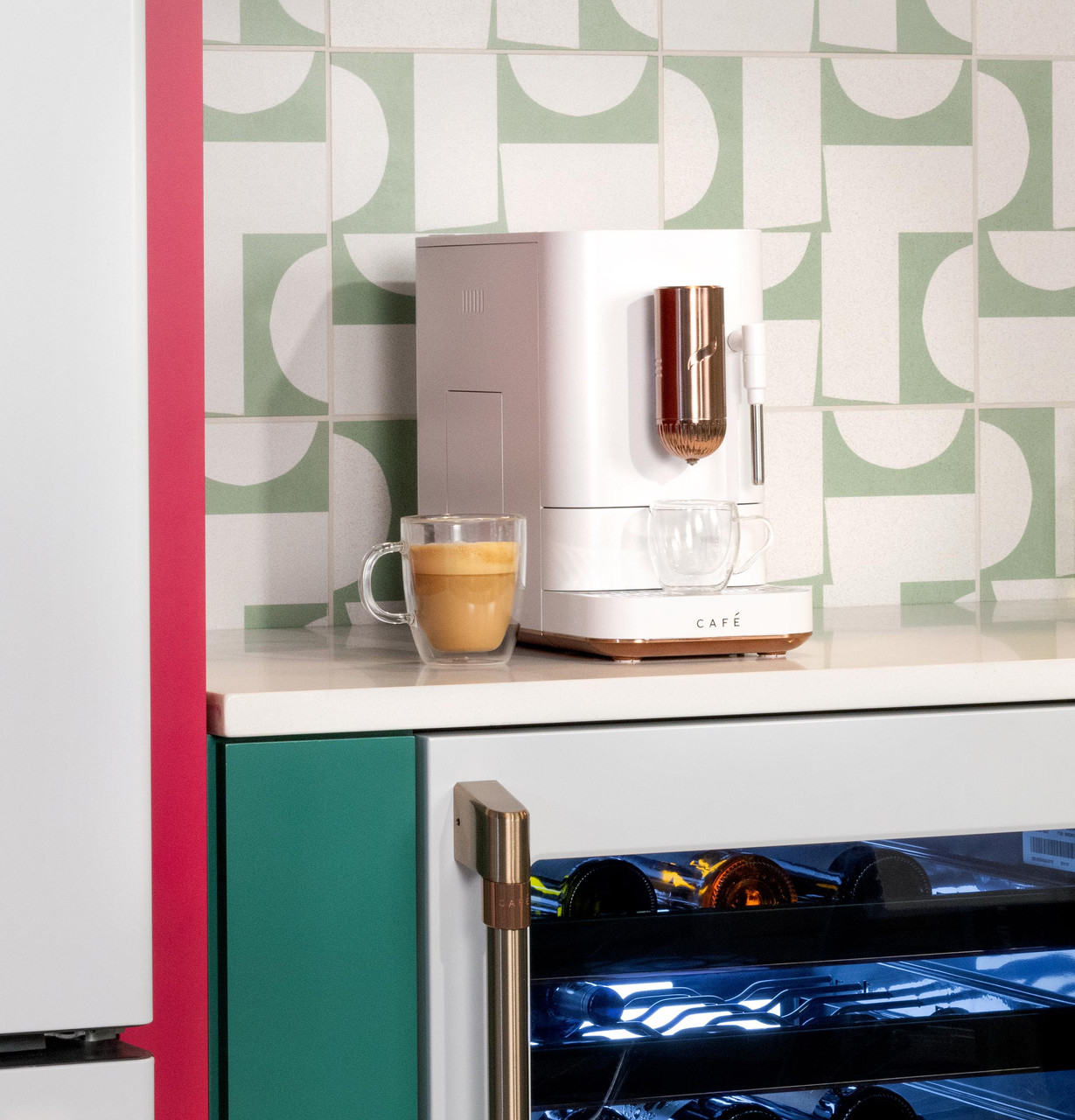 Cafe_Espresso_Affetto_C7CEBBS4RW3_MW_Steam_8.jpg