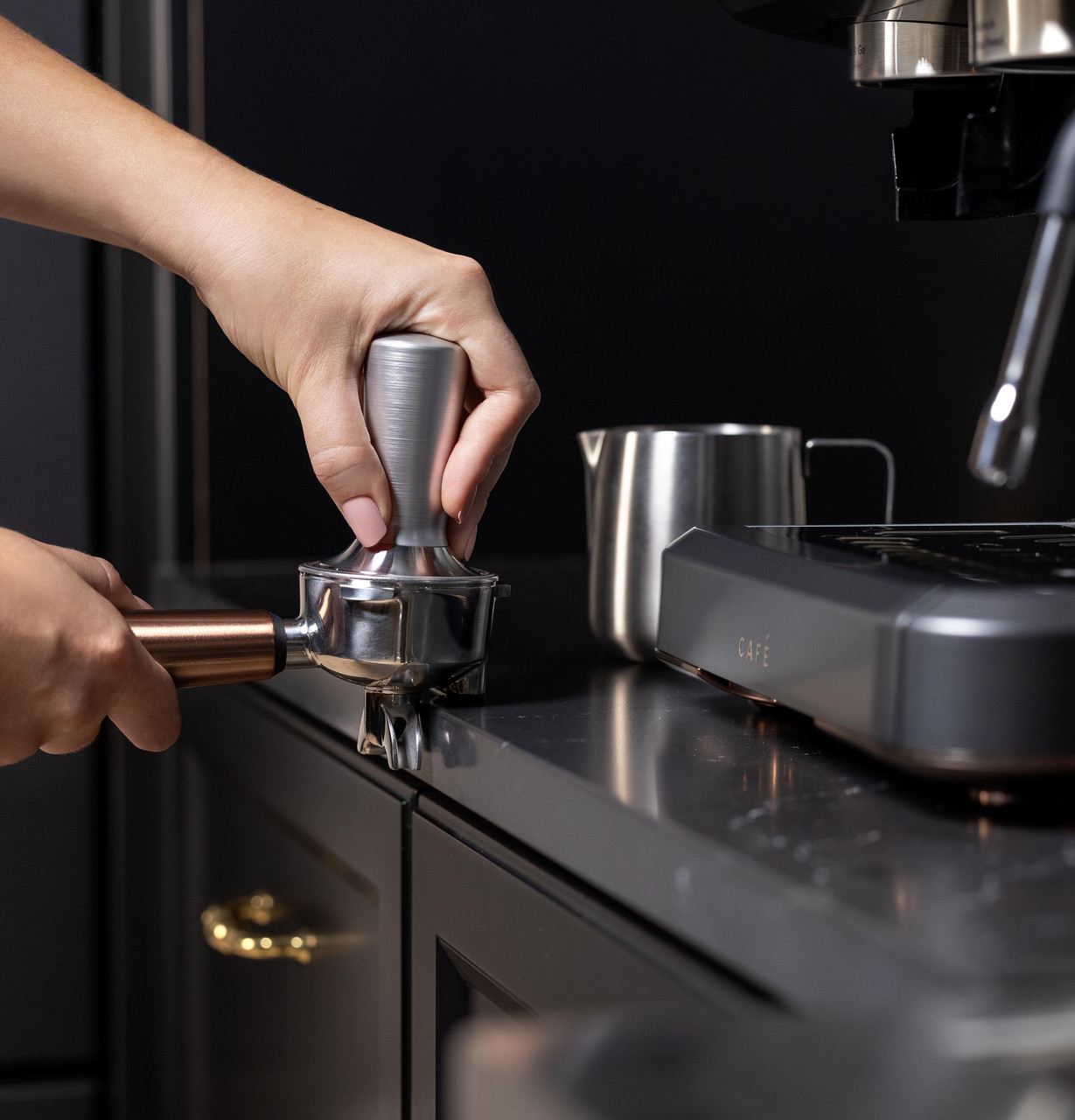 Cafe_Espresso_Bellissimo_C7CESAS3RD3_MB_7.jpg