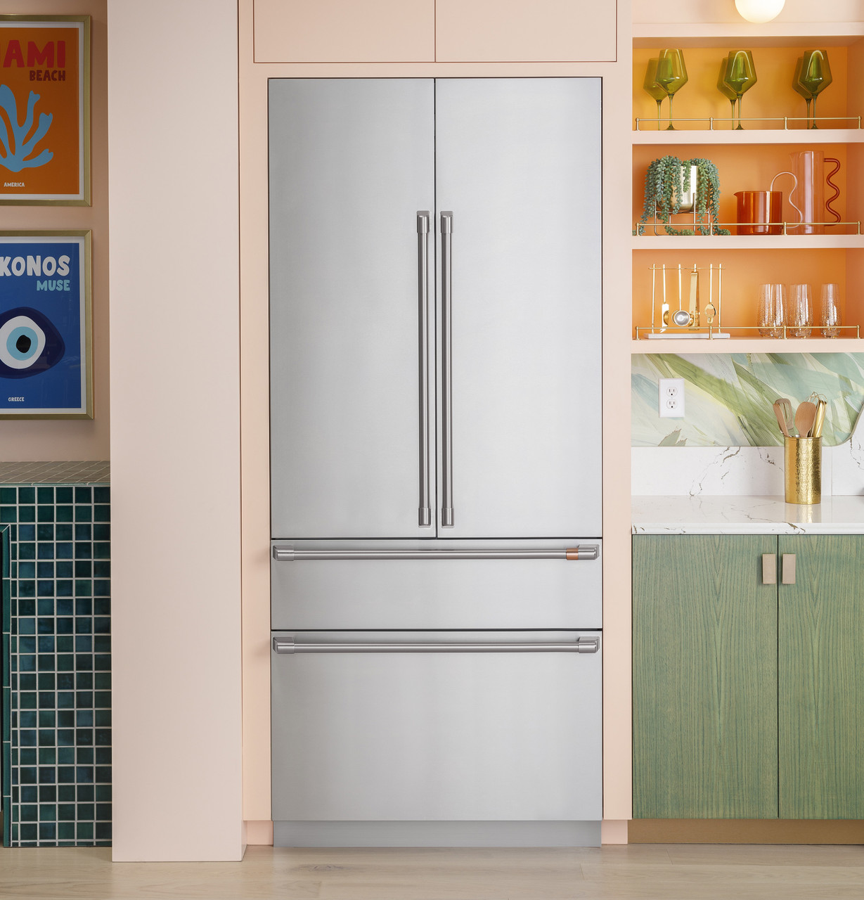 125129_CafeRefer_IBF_2400x2500_001_stainless_handles.jpg